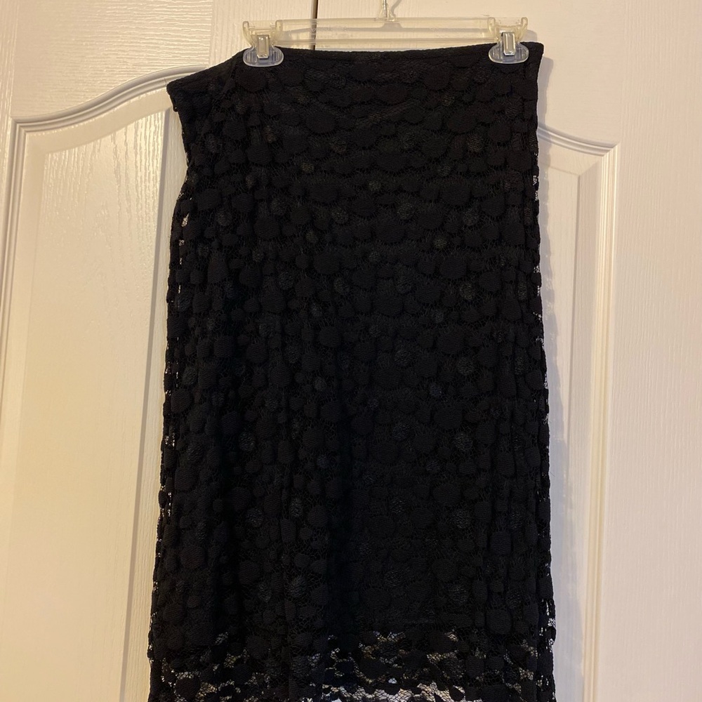 Black Knee-Length Lace Skirt